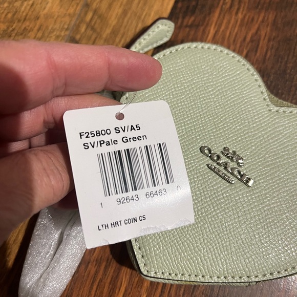 Coach Heart-Shaped Light Green Coin Purse NWT - Picture 3 of 5